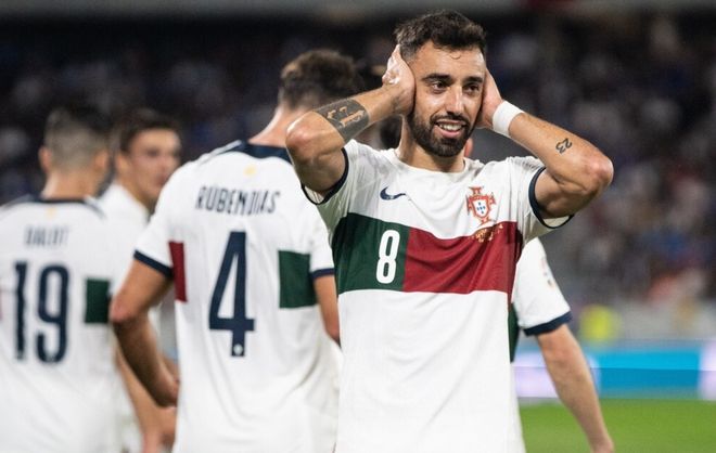 Xiaohu卢锡安圣枪巅峰输出 Light三杀收割战场 WBG3-2TES